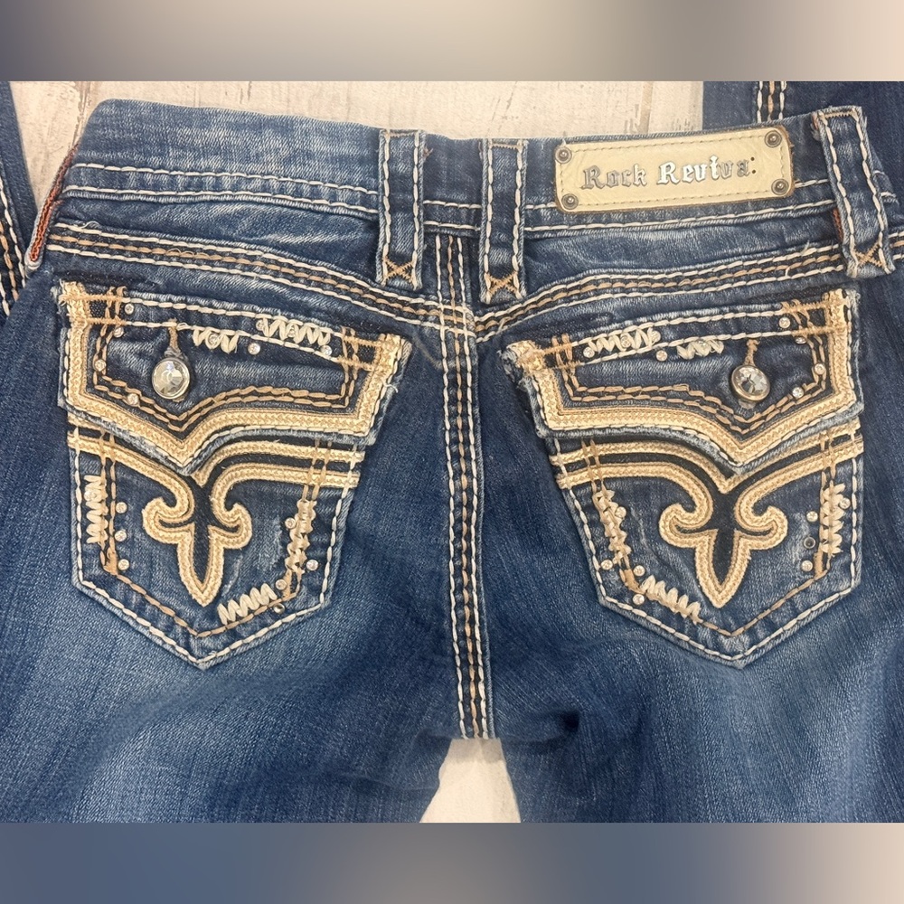 Rock Revival Kai Size 24 Embroidered Flap Pocket Designer Denim